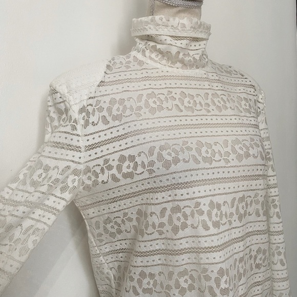 SANDRO HAMIA WHITE OPEN SHEER LACE MOCK NECK LONG SLEEVE SHOULDER PAD TOP - M - Picture 5 of 9